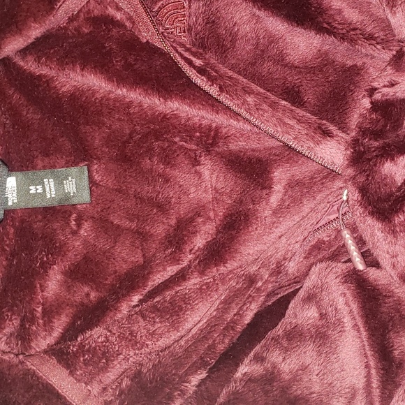 The North Face Sweater - Picture 2 of 8